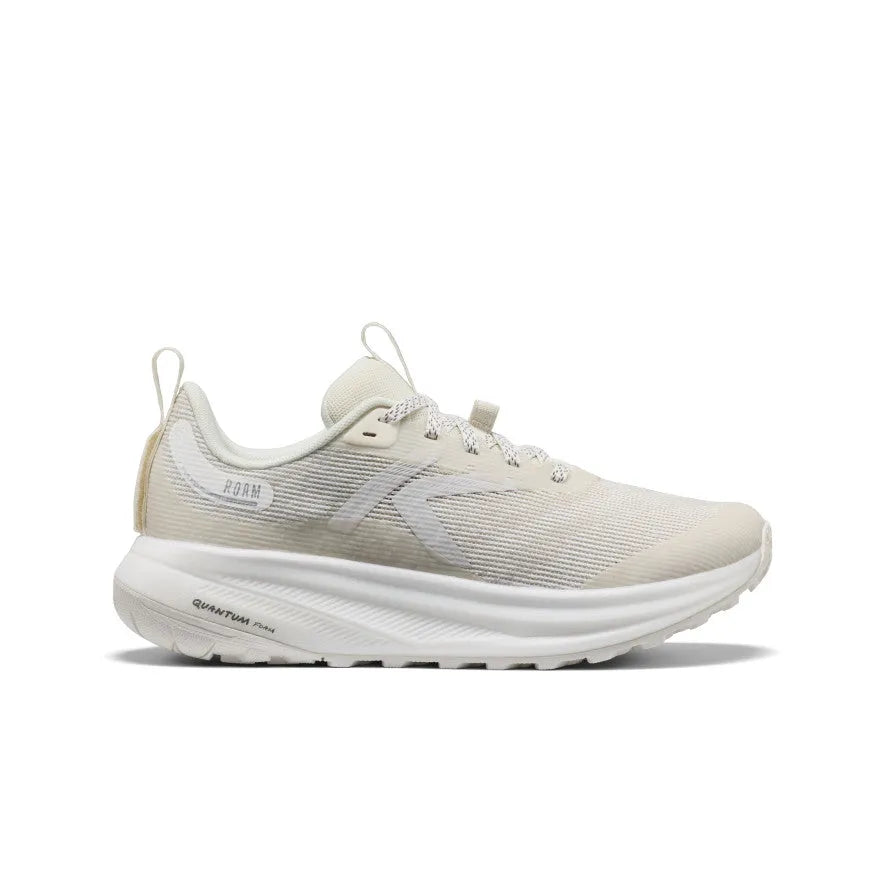 Women's Roam Trail Running Shoe Main image