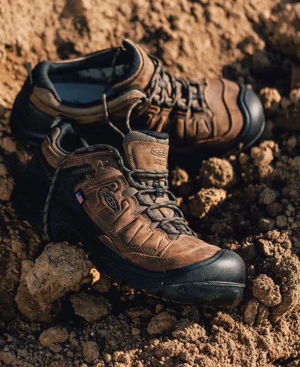 Men's Targhee IV Waterproof Work Shoe (Carbon Toe)