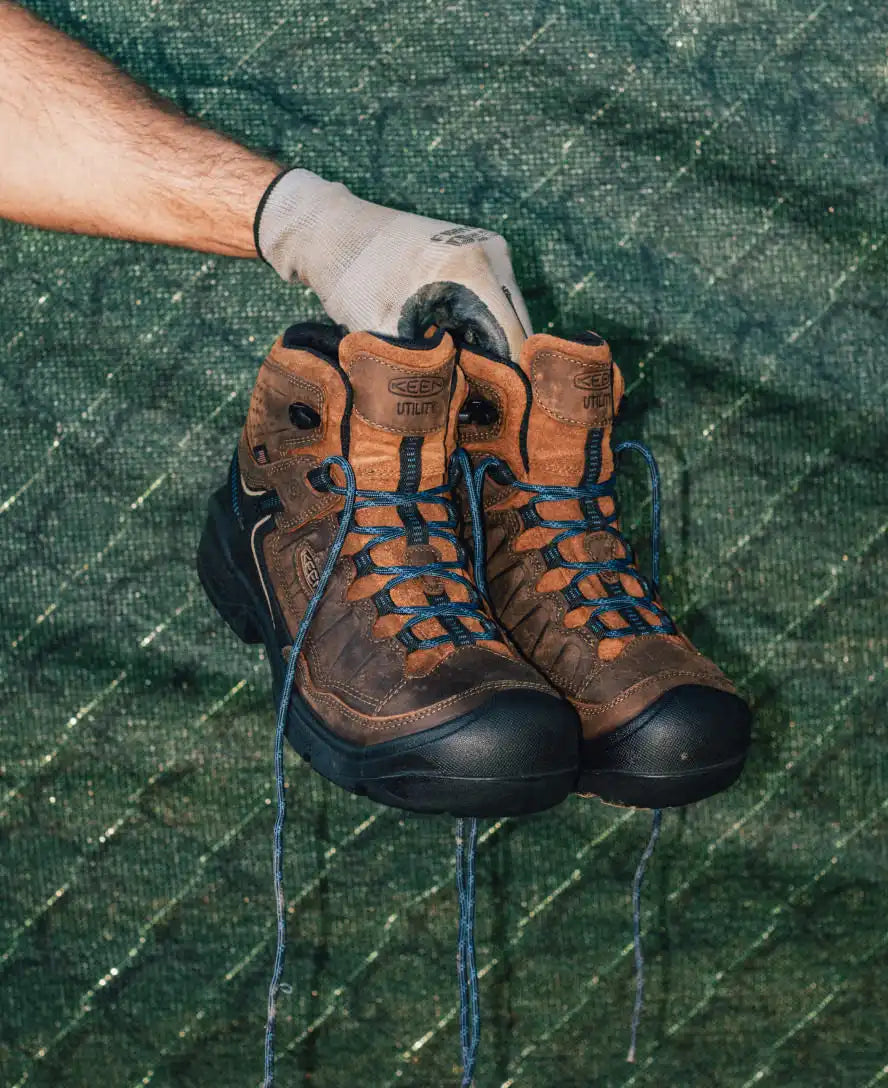 Men's Targhee IV LTR Waterproof Work Boot (Carbon Toe)