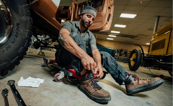 Men's Gibson Hiker Work Boot (Carbon Toe)