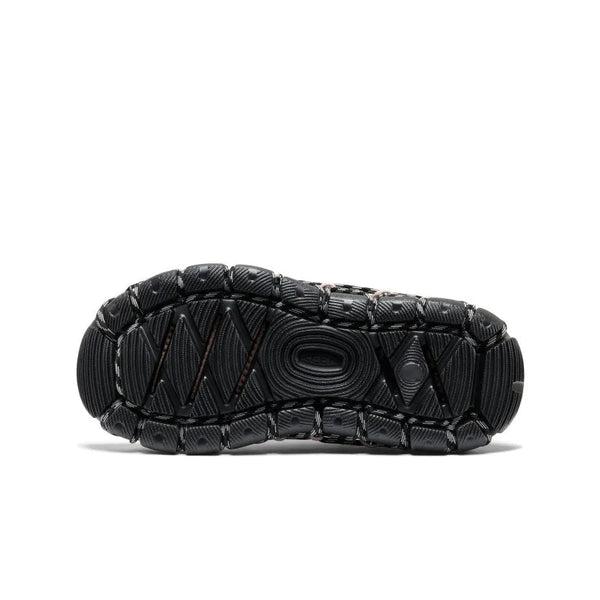 Women's UNEEK 360 Sneaker